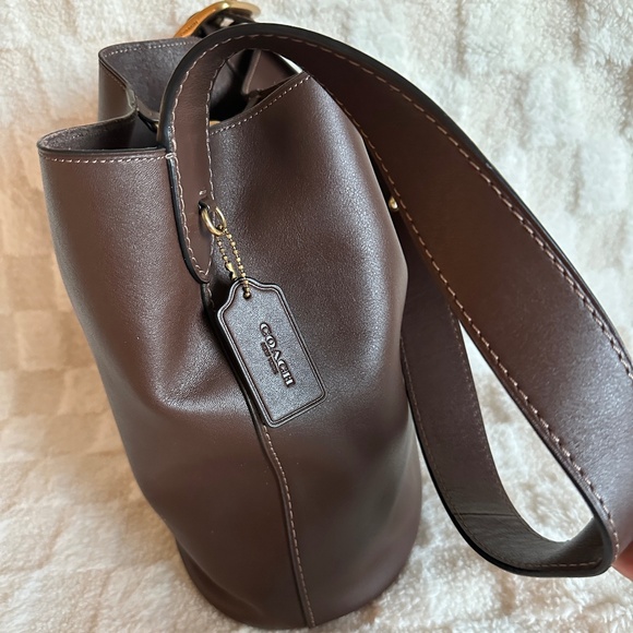 Pre-owned! Coach CCC23 Bleecker 28 Bucket Bag In Maple Leather Women's Bag - Picture 3 of 10